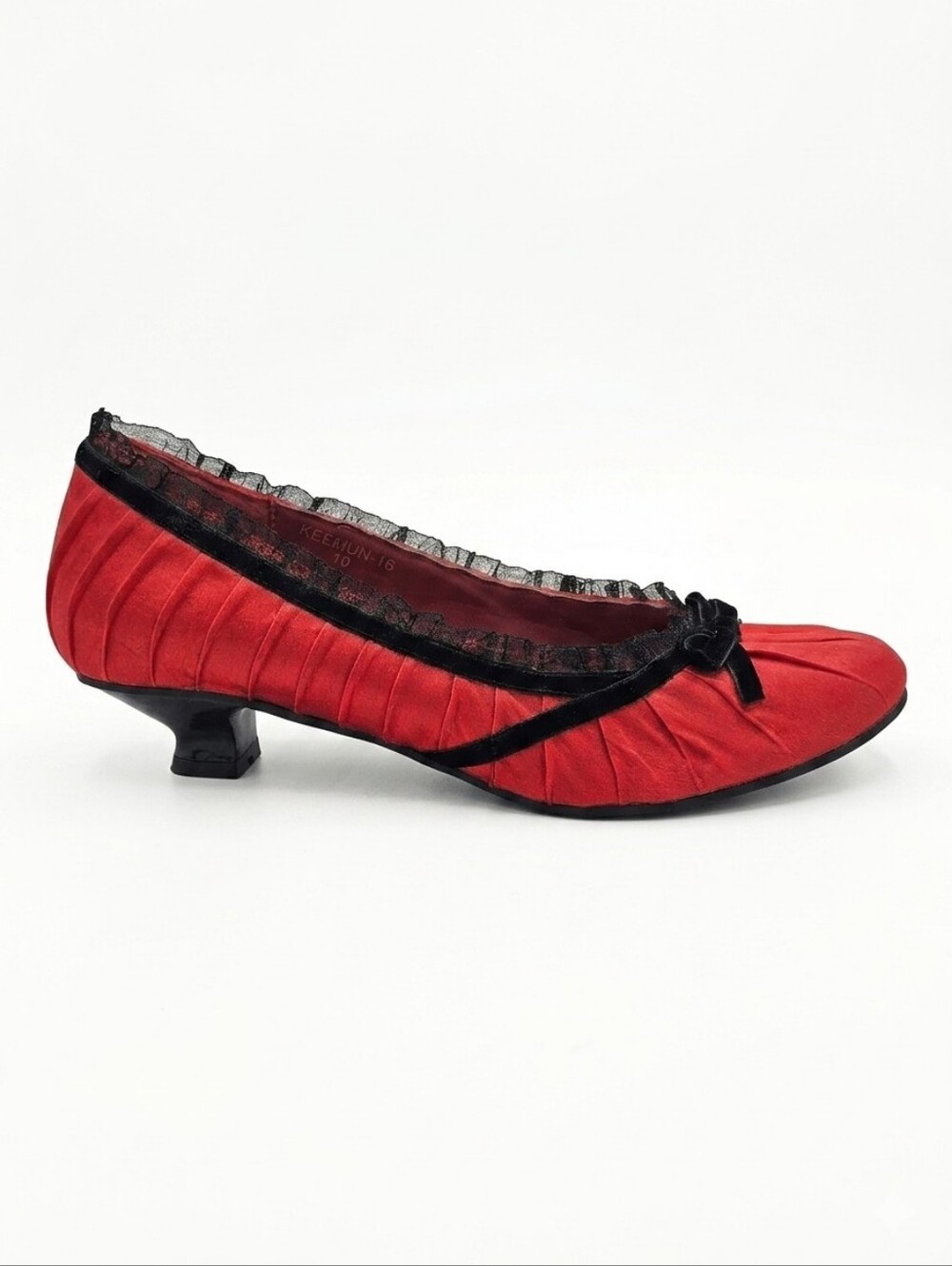 GoMax Keemun-16 Red Satin Kitten Heels - Size 10